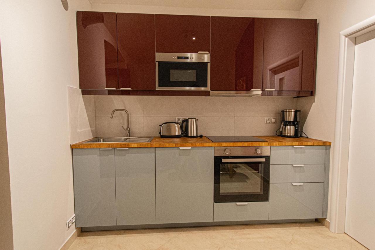 Modern And Spacious Apartments In City Center Praga Exterior foto